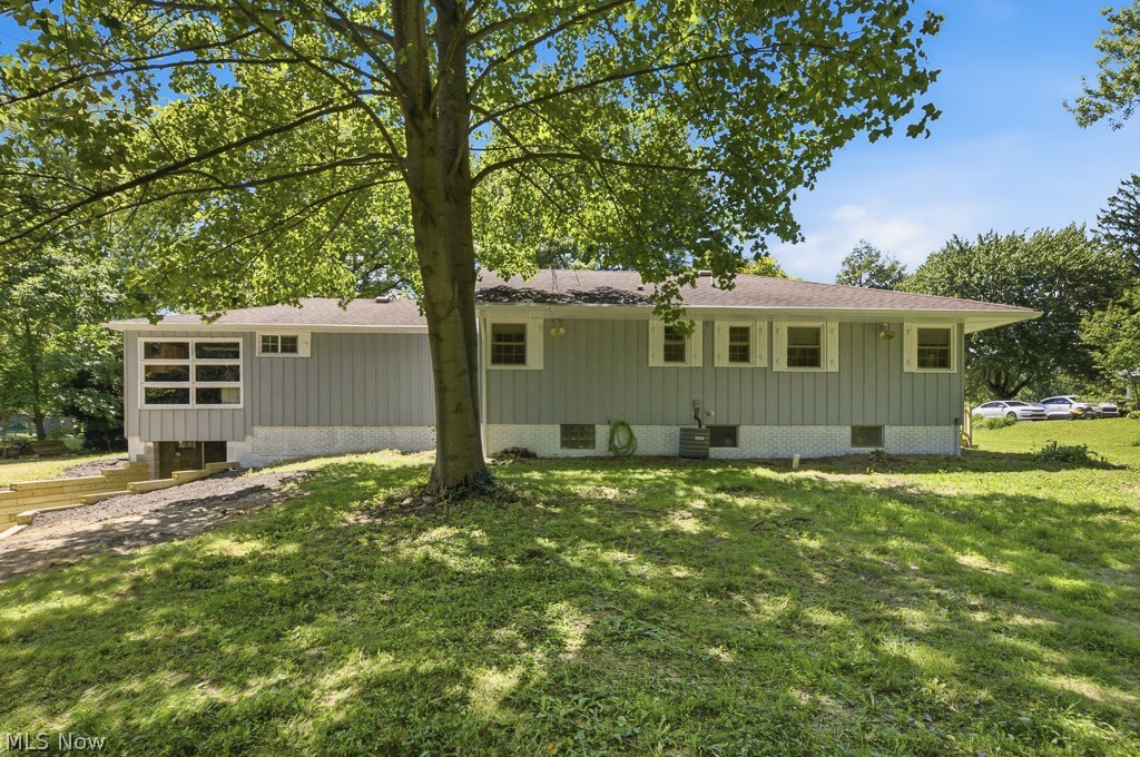 3249 Imrek Drive Akron OH 44312
