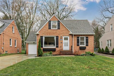 1608 Sunview Road Lyndhurst OH 44124