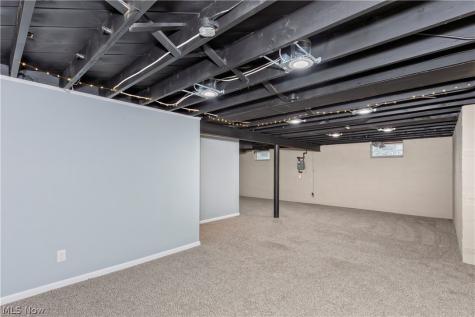 1608 Sunview Road Lyndhurst OH 44124