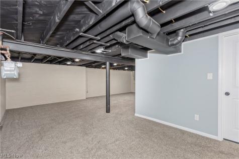 1608 Sunview Road Lyndhurst OH 44124
