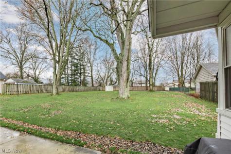 1608 Sunview Road Lyndhurst OH 44124