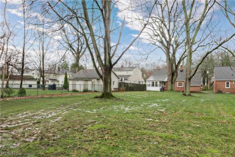 1608 Sunview Road Lyndhurst OH 44124