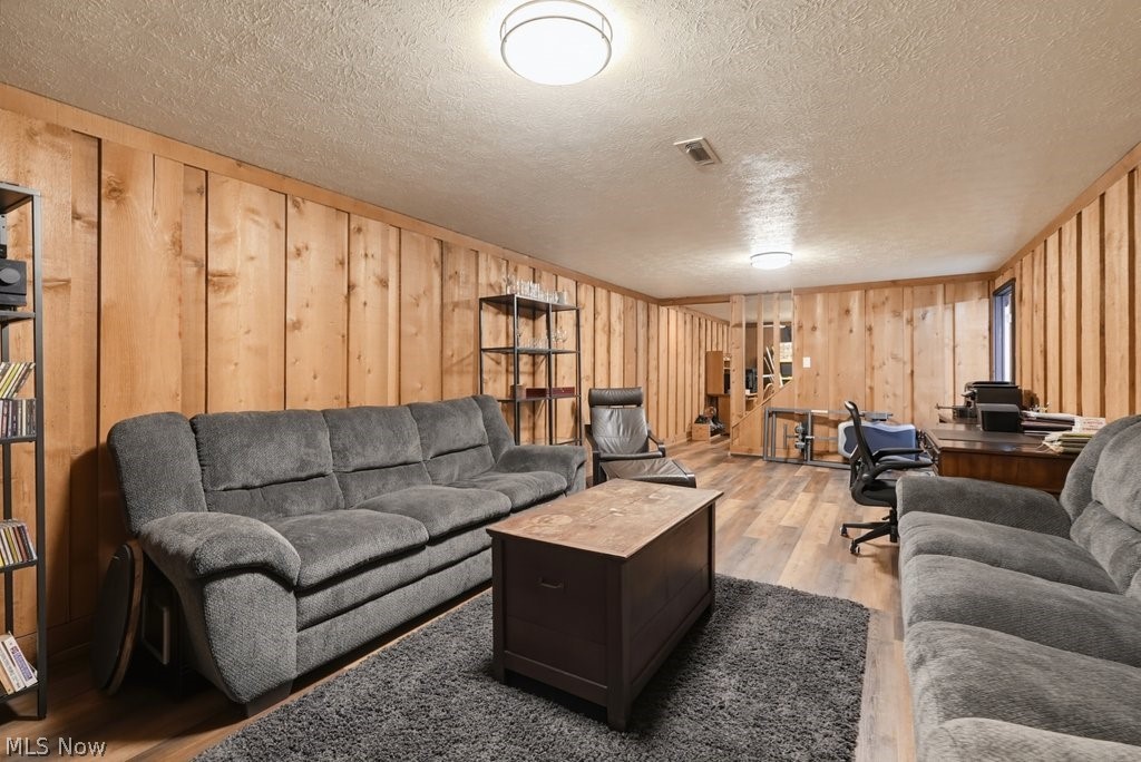 7468 Canyon Circle Middleburg Heights OH 44130