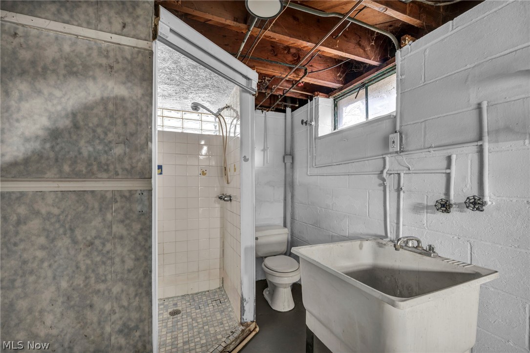 4413 Torrington Avenue Parma OH 44134