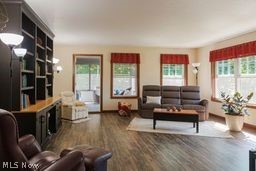 13862 Lawnfield Street SW Beach City OH 44608