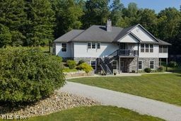 13862 Lawnfield Street SW Beach City OH 44608