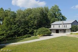 13862 Lawnfield Street SW Beach City OH 44608
