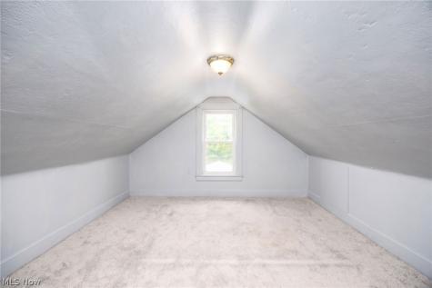 1740 Anton Street Akron OH 44320