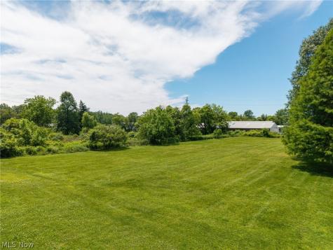 1740 Anton Street Akron OH 44320