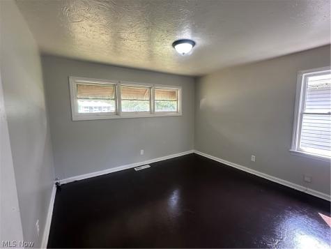 12510 Summerland Avenue Cleveland OH 44111