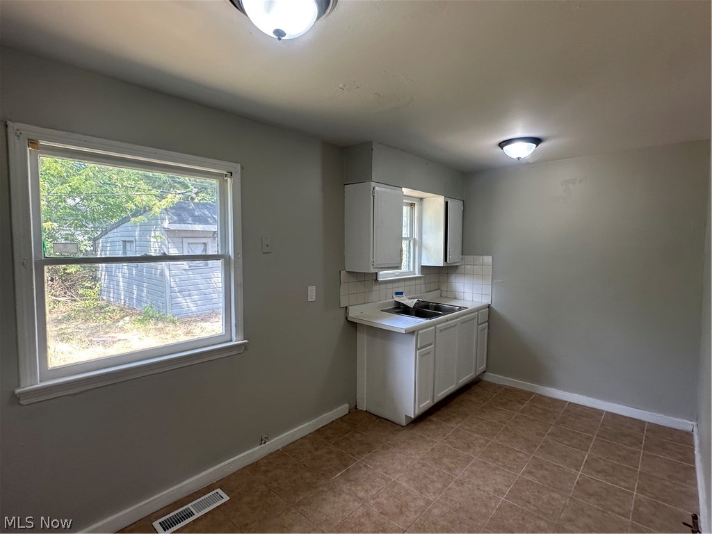 12510 Summerland Avenue Cleveland OH 44111
