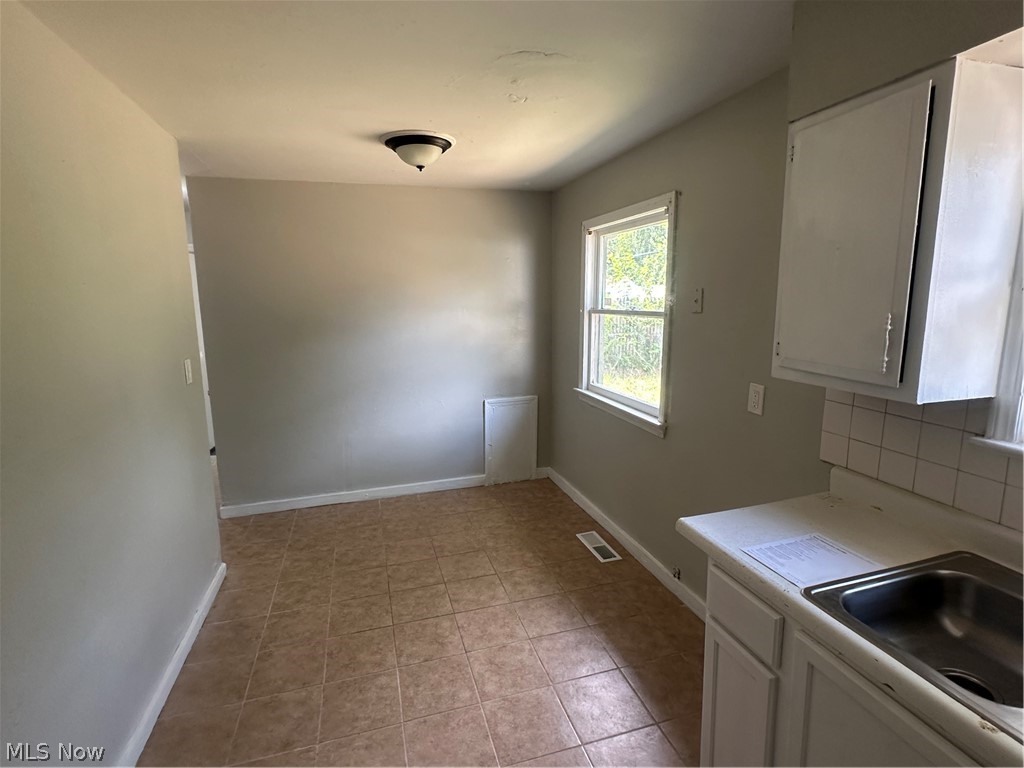 12510 Summerland Avenue Cleveland OH 44111