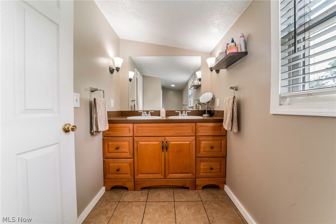 22589 Macbeth Avenue Fairview Park OH 44126