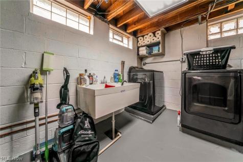 22589 Macbeth Avenue Fairview Park OH 44126