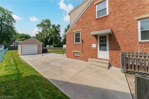 22589 Macbeth Avenue Fairview Park OH 44126