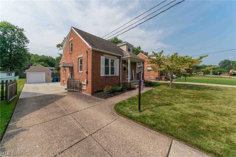 22589 Macbeth Avenue Fairview Park OH 44126