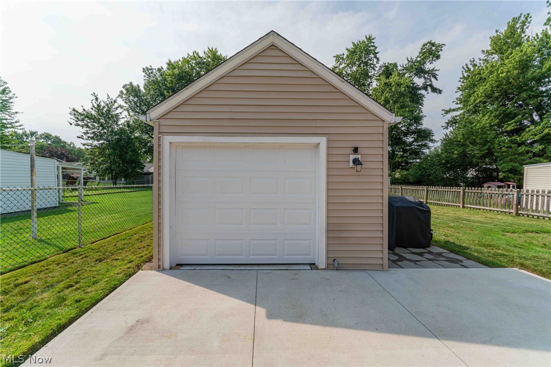 22589 Macbeth Avenue Fairview Park OH 44126