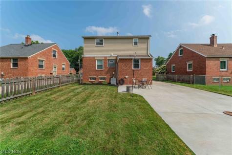 22589 Macbeth Avenue Fairview Park OH 44126