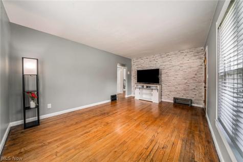 22589 Macbeth Avenue Fairview Park OH 44126