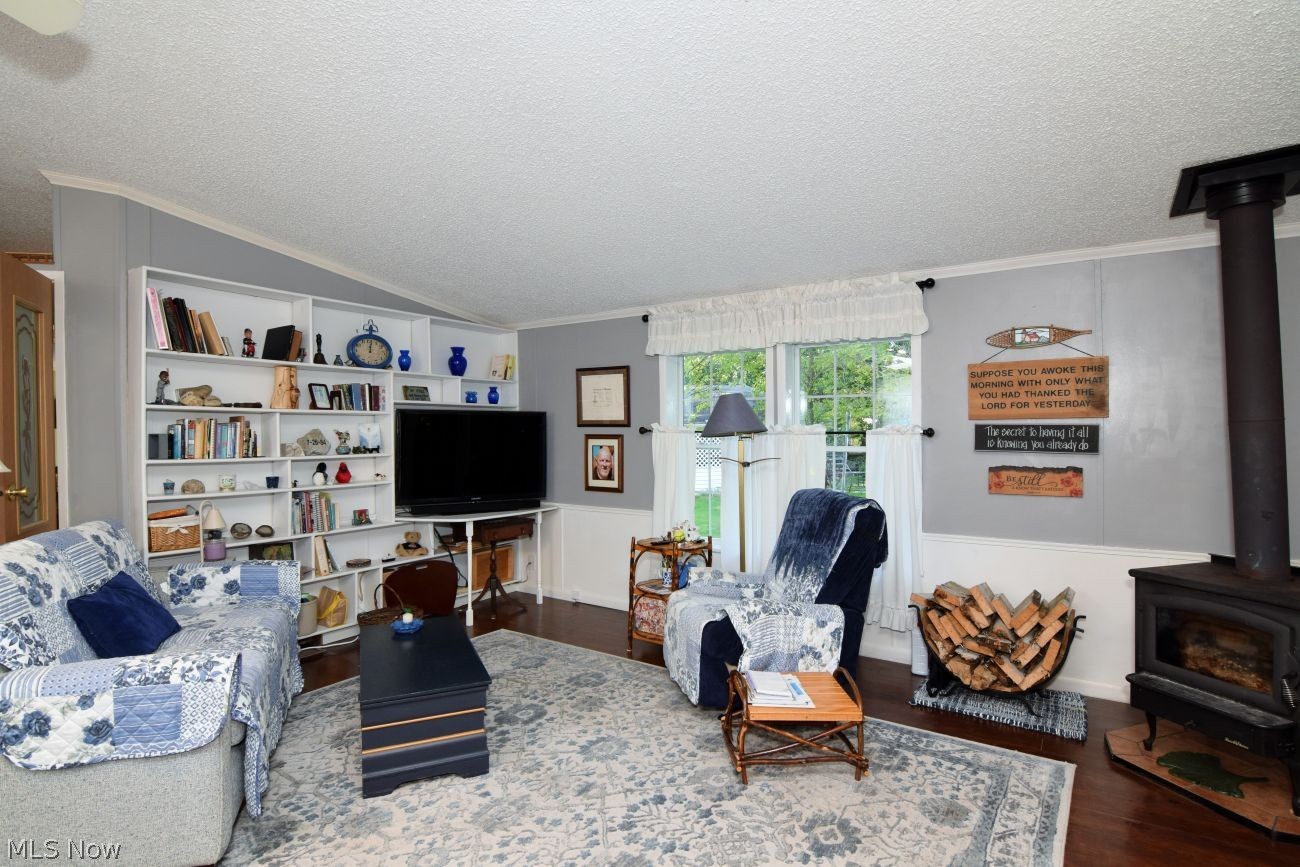 148 Oaktree Lane Hiram OH 44234
