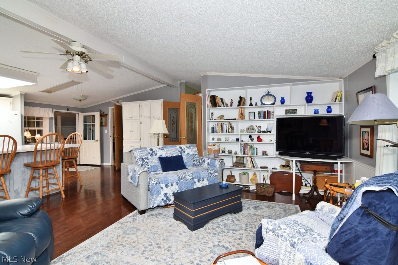148 Oaktree Lane Hiram OH 44234