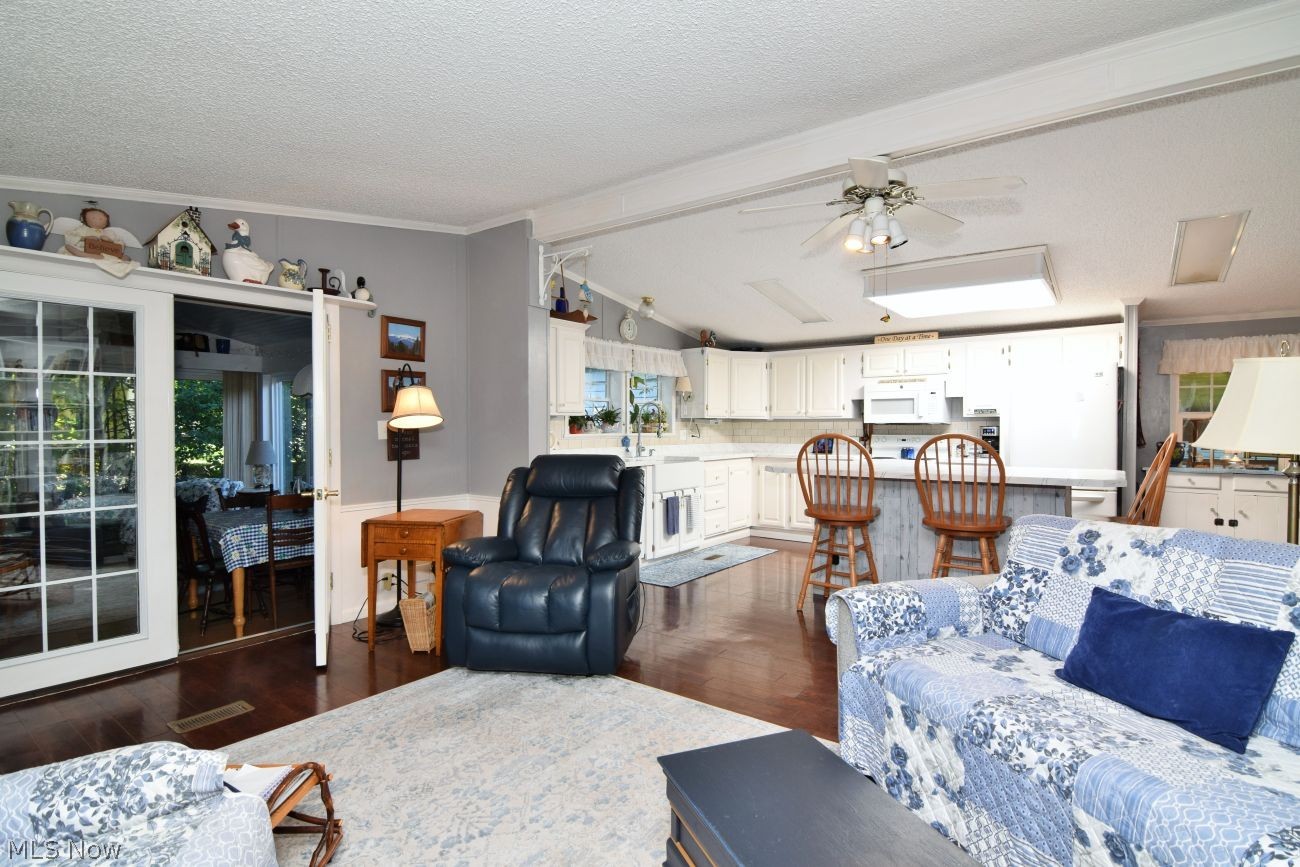 148 Oaktree Lane Hiram OH 44234