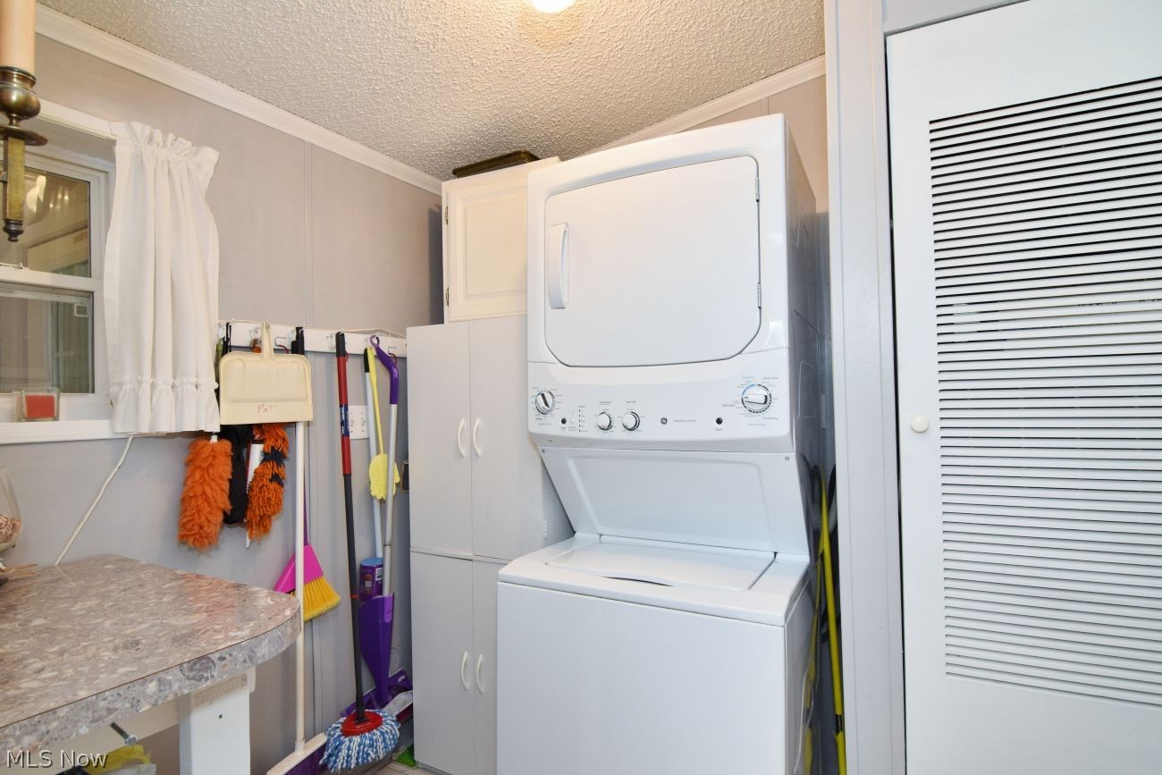 148 Oaktree Lane Hiram OH 44234