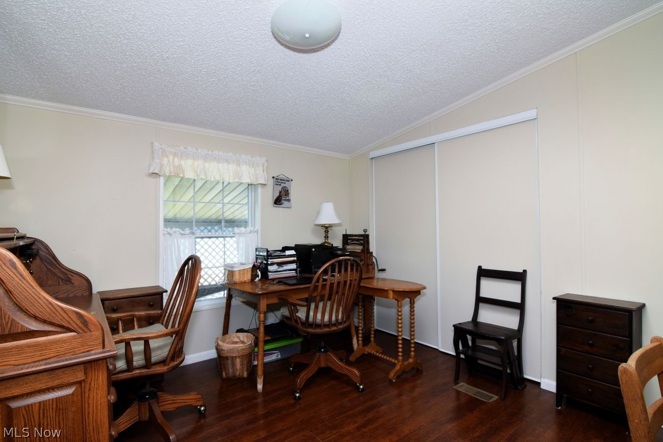 148 Oaktree Lane Hiram OH 44234