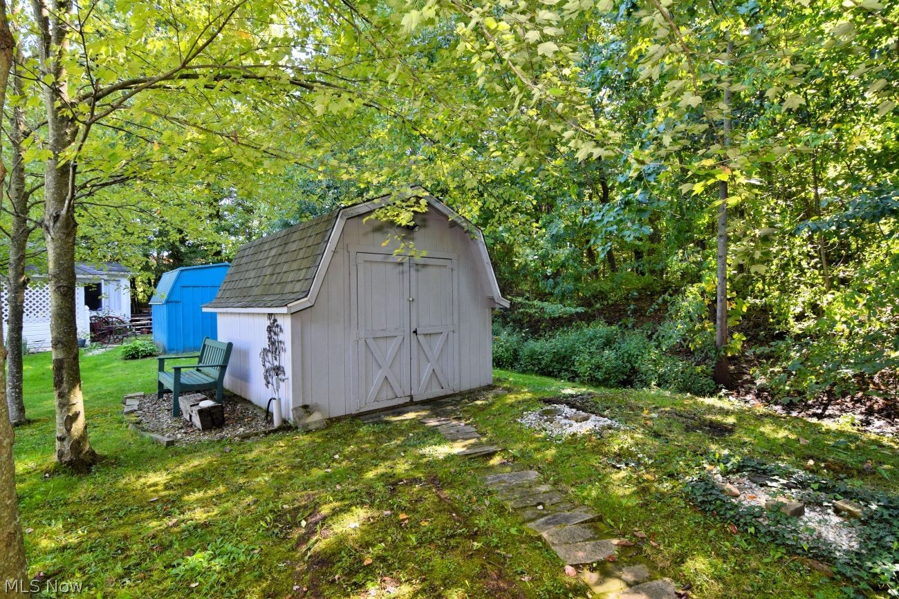 148 Oaktree Lane Hiram OH 44234