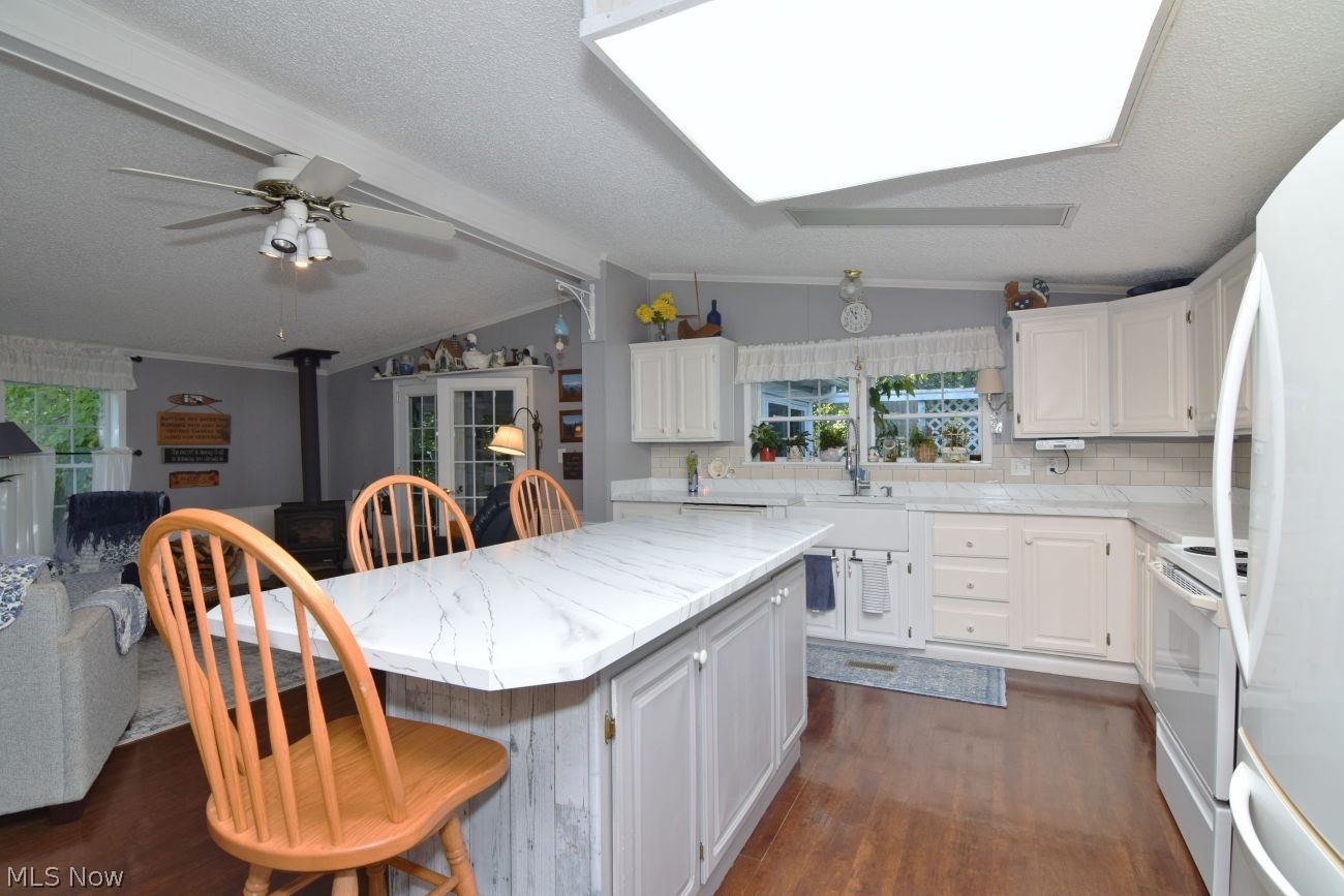 148 Oaktree Lane Hiram OH 44234