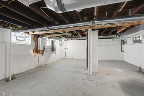 2525 Thurman Avenue Cleveland OH 44113