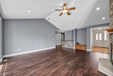 690 Grantwood Avenue Sheffield Lake OH 44054