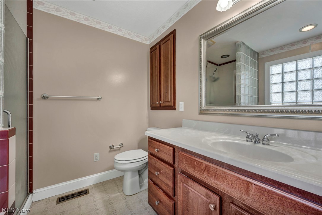 690 Grantwood Avenue Sheffield Lake OH 44054