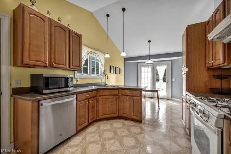 690 Grantwood Avenue Sheffield Lake OH 44054