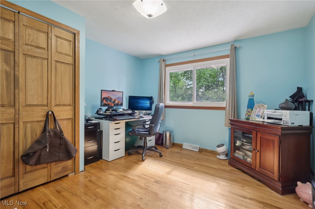 29314 Laurel Lane Wickliffe OH 44092