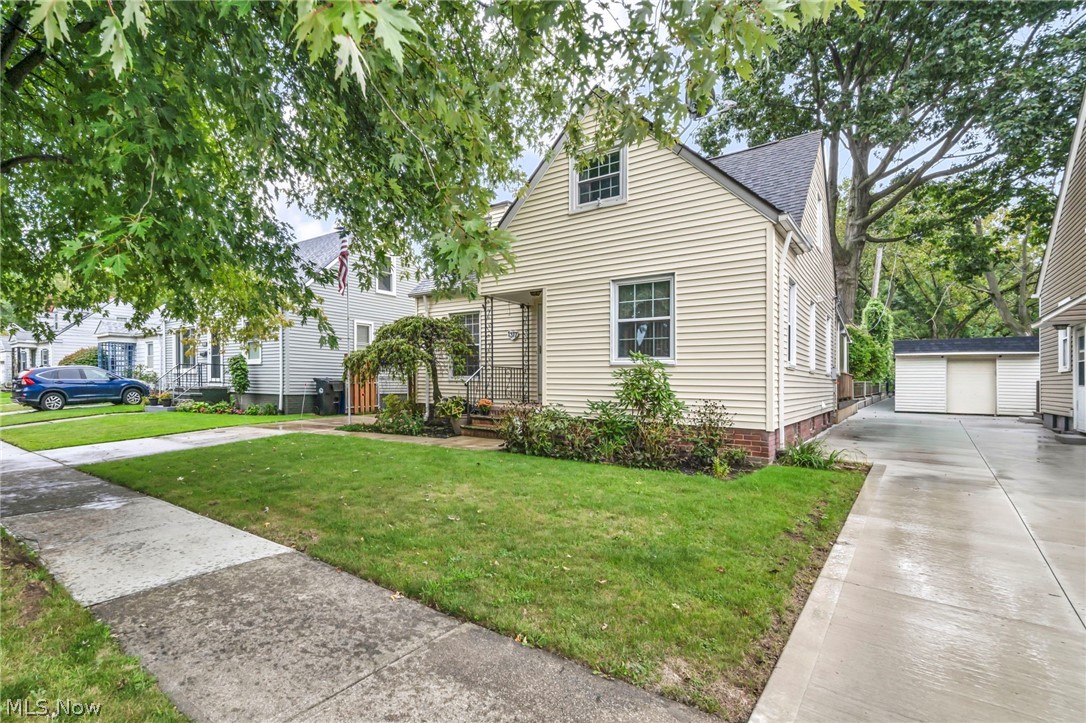 1317 Mayview Avenue Cleveland OH 44109