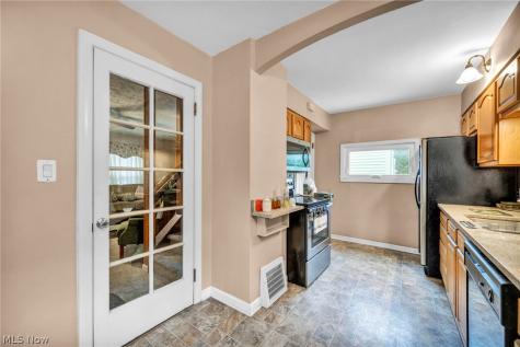 1317 Mayview Avenue Cleveland OH 44109