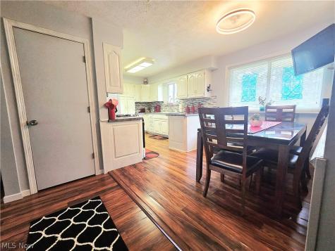 185 Briarleigh Drive Brunswick OH 44212