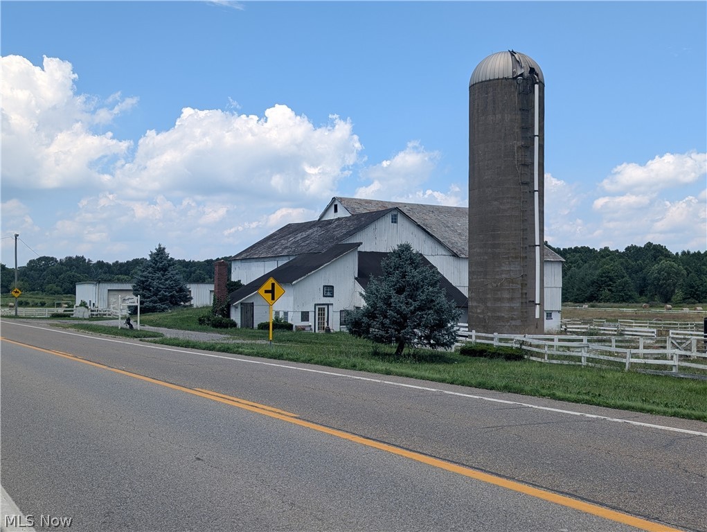 12720 Columbiana Canfield Road Columbiana OH 44408