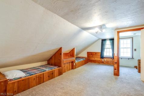 3241 W 231st Street North Olmsted OH 44070