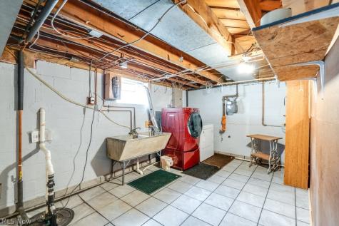 3241 W 231st Street North Olmsted OH 44070