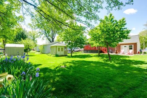 3241 W 231st Street North Olmsted OH 44070