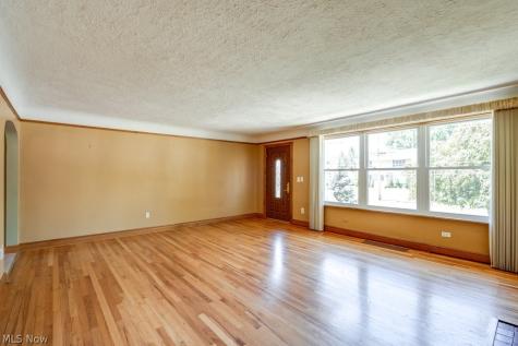 3241 W 231st Street North Olmsted OH 44070