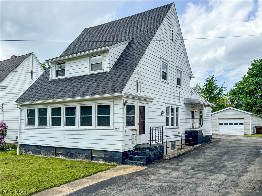 552 E 8th Street Salem OH 44460