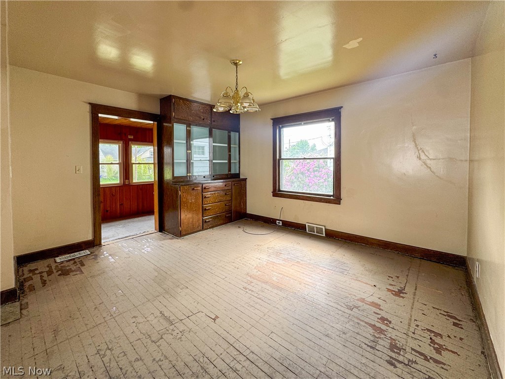 552 E 8th Street Salem OH 44460