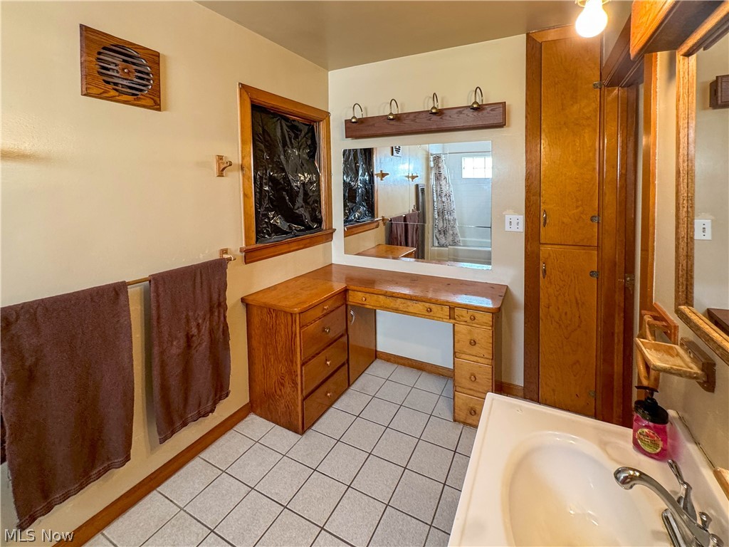 552 E 8th Street Salem OH 44460