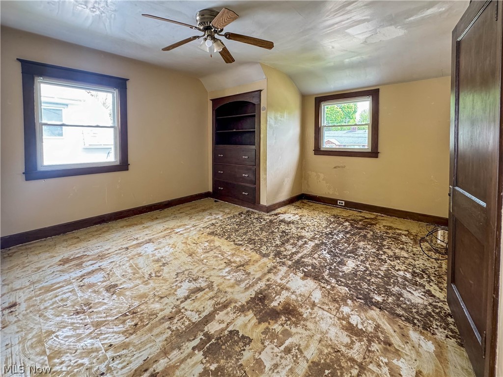 552 E 8th Street Salem OH 44460