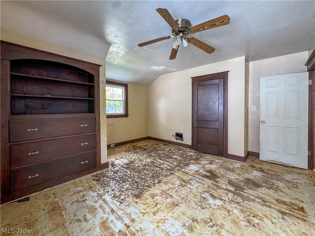 552 E 8th Street Salem OH 44460