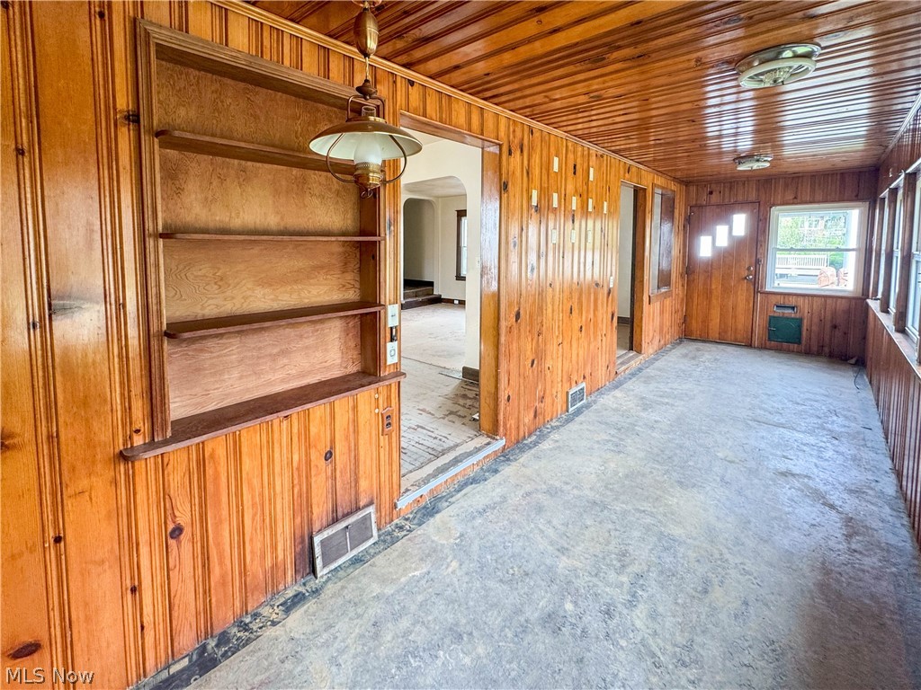 552 E 8th Street Salem OH 44460