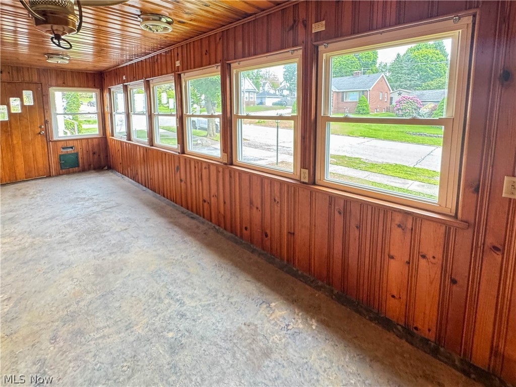 552 E 8th Street Salem OH 44460